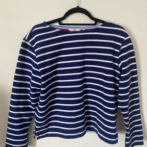 Vineyard vines fleece lined sweater